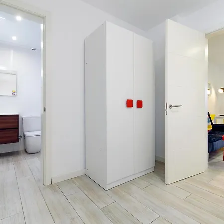 Castell Apartment