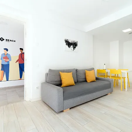 Castell Apartment