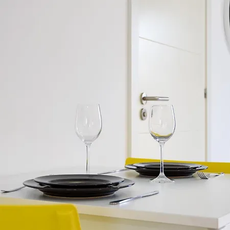 Castell Apartment