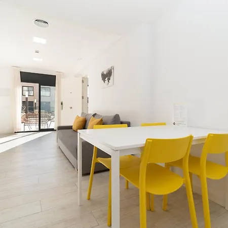 Castell Apartment *